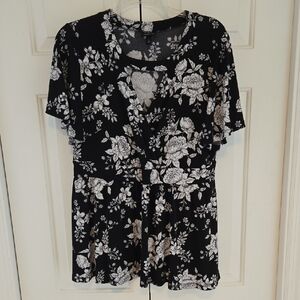 Black Floral Short Sleeve Blouse